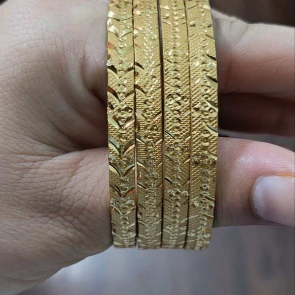 ENCRAVE GOLDEN BANGLE (4)